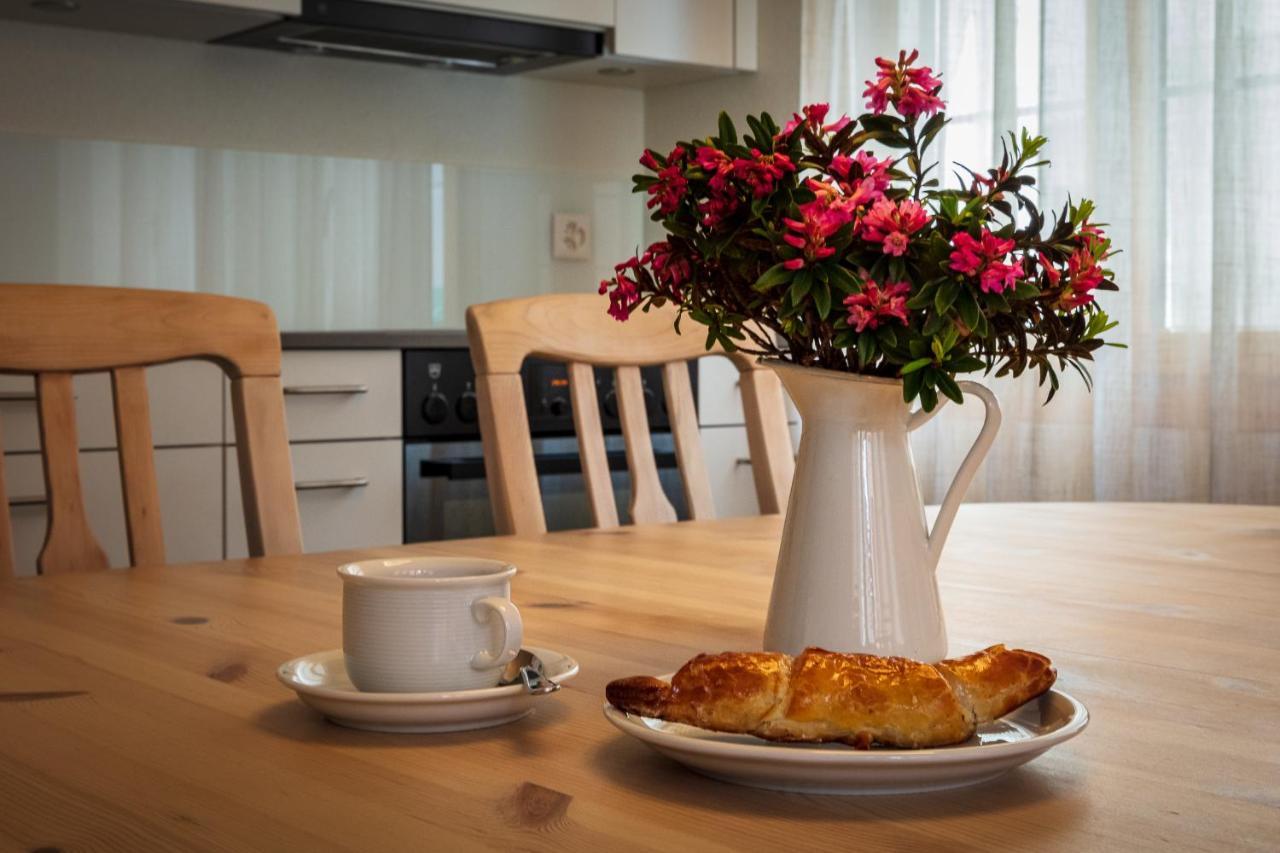 B&B Ursi Andermatt Buitenkant foto