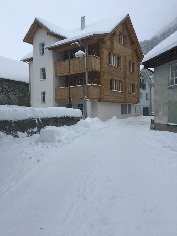 B&B Ursi Andermatt Buitenkant foto